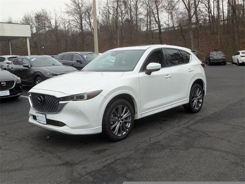 Used 2024 MAZDA CX-5 Signature image 4