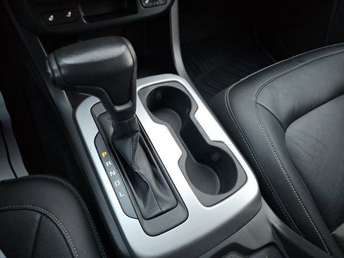 Used 2020 Chevrolet Colorado ZR2 image 27