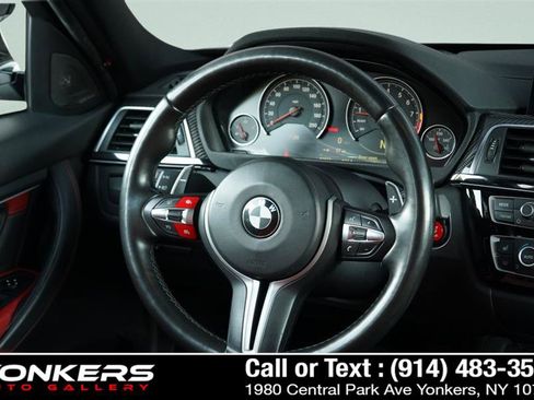 Used 2018 BMW M3 image 42