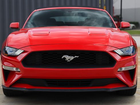 Used 2020 Ford Mustang Premium image 25