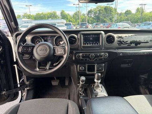Used 2022 Jeep Wrangler Unlimited Sport AWD/4WD image 15