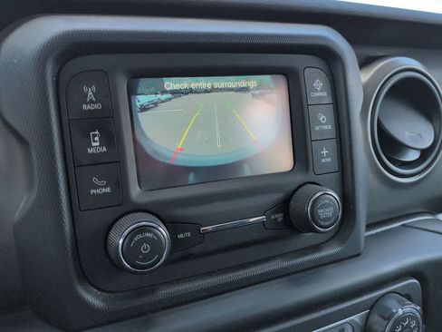 Used 2019 Jeep Wrangler Unlimited Sport AWD/4WD image 28