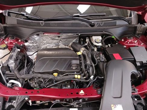 Used 2025 Chevrolet Trax LT w/ Driver Confidence Package image 29