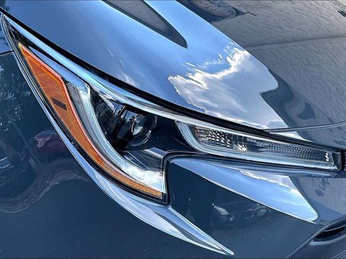 Used 2023 Toyota Corolla LE w/ LE Premium Package FWD image 28