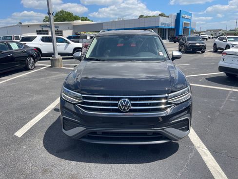 Used 2024 Volkswagen Tiguan Wolfsburg Edition image 2