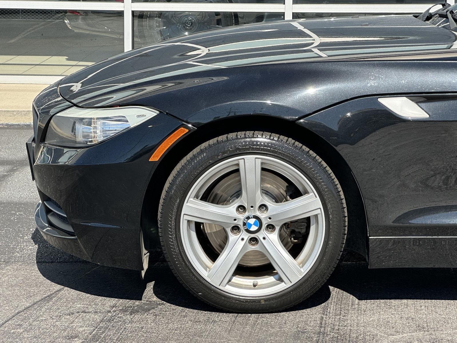 Used 2011 BMW Z4 sDrive30i RWD image 33