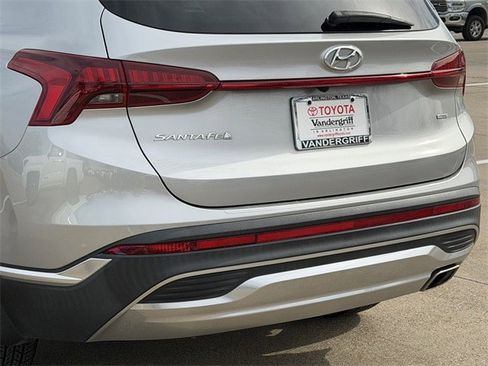 Used 2022 Hyundai Santa Fe SEL w/ Convenience Package image 6