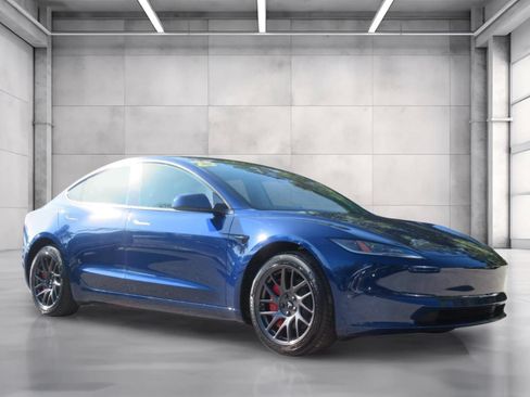 Used 2025 Tesla Model 3 RWD image 1