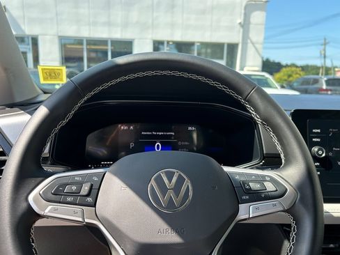 Used 2025 Volkswagen Taos S AWD/4WD image 11
