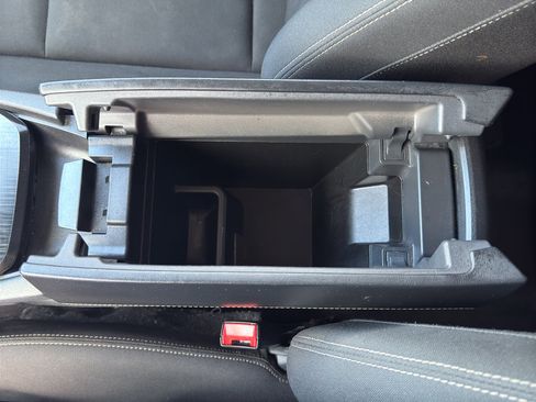 Used 2023 Nissan Rogue S FWD image 37