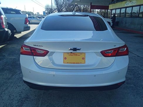 Used 2018 Chevrolet Malibu LT w/ Leather Package image 6