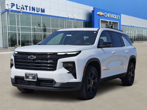 New 2027 Chevrolet Traverse LT w/ Midnight/Sport Edition FWD image 2