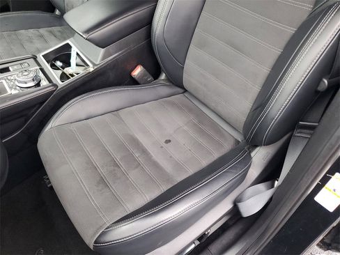 Used 2024 Mitsubishi Outlander SE image 23