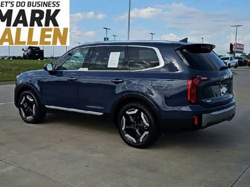 Used 2025 Kia Telluride S image 6