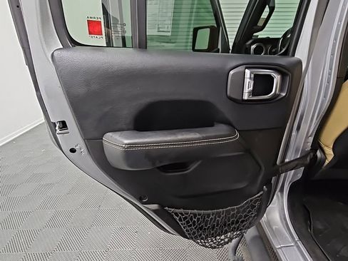 Used 2018 Jeep Wrangler Unlimited Rubicon image 34