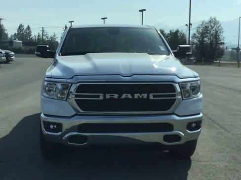 Used 2022 RAM 1500 Big Horn AWD/4WD image 3
