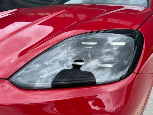 Used 2025 Porsche Cayenne E-Hybrid image 13