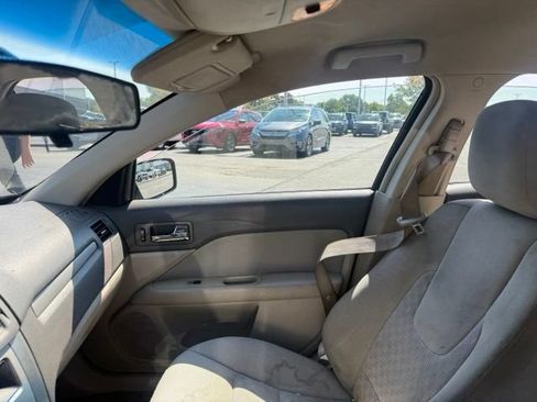 Used 2010 Ford Fusion S FWD image 22