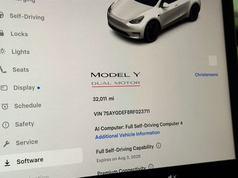 Used 2024 Tesla Model Y Performance AWD/4WD image 8