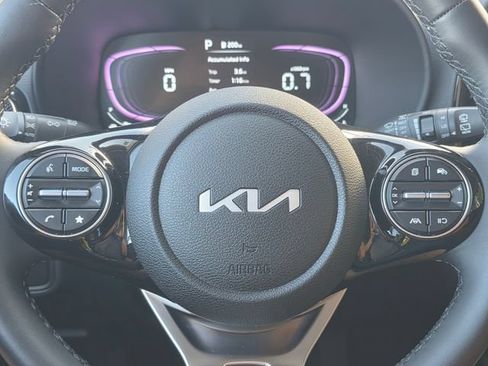 Used 2025 Kia Soul EX FWD image 33