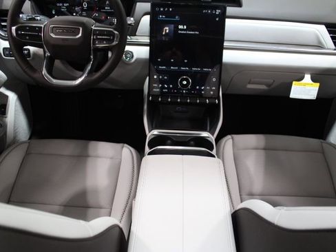 New 2026 GMC Terrain Denali AWD/4WD image 30