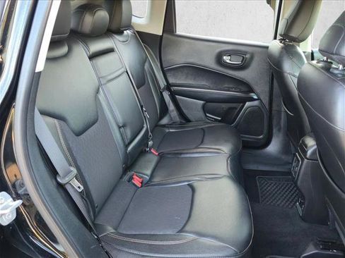 Used 2018 Jeep Compass Latitude w/ Popular Equipment Group AWD/4WD image 19