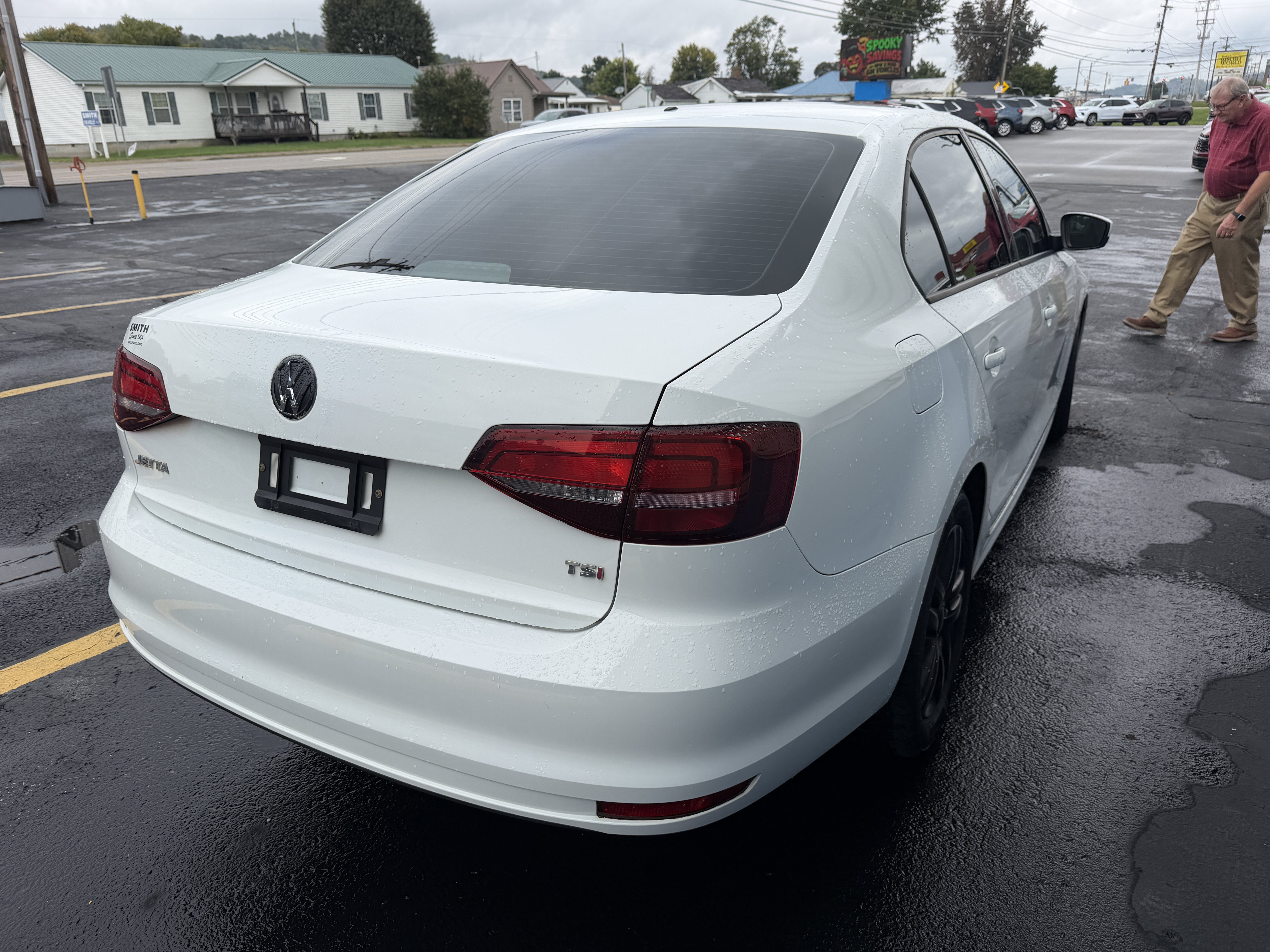 Used 2018 Volkswagen Jetta S w/ Cold Weather Package FWD image 3