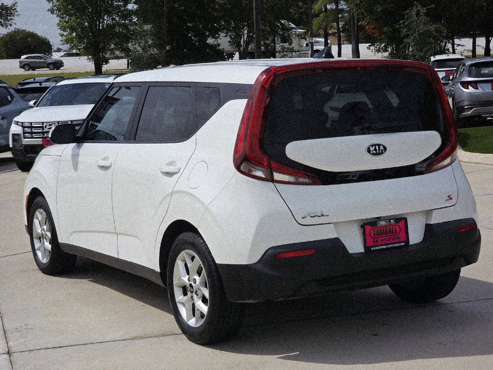 Used 2020 Kia Soul S FWD image 7