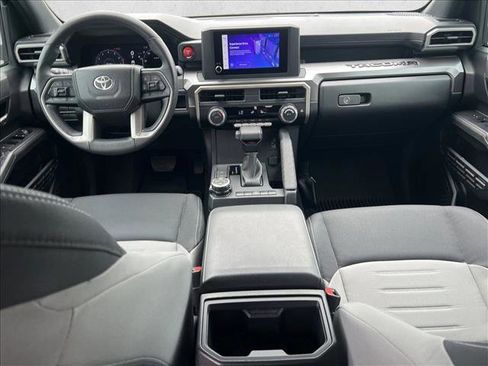 Used 2024 Toyota Tacoma TRD Off-Road AWD/4WD image 19