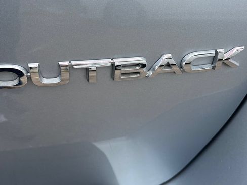 Used 2018 Subaru Outback 2.5i Premium AWD/4WD image 23