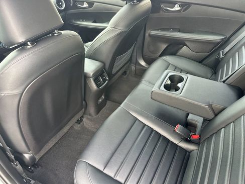 Used 2023 Kia Forte GT-Line w/ GT-Line Premium Package FWD image 16
