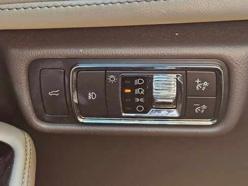 Used 2021 Lincoln Aviator Reserve w/ Equipment Group 201A image 13