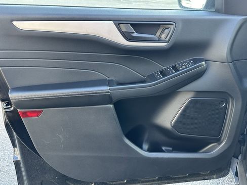 Used 2022 Ford Escape SE w/ Convenience Package image 10