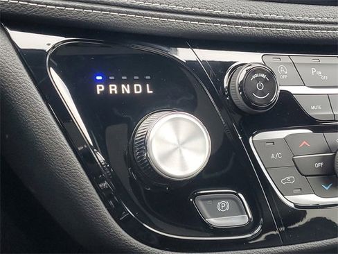 New 2026 Chrysler Pacifica Select image 27