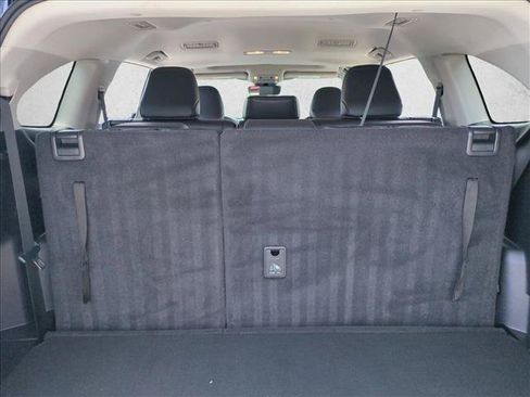 Used 2023 Toyota Highlander XLE FWD image 6