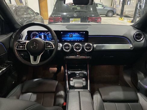 Certified 2023 Mercedes-Benz GLB 250 image 2