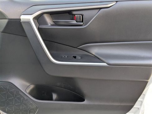 Used 2024 Toyota RAV4 LE image 34