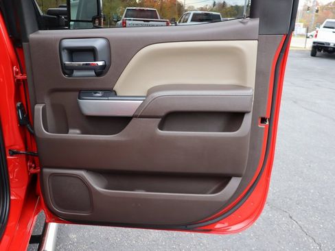 Used 2019 Chevrolet Silverado 2500 LTZ w/ Vortec Plus Package image 23