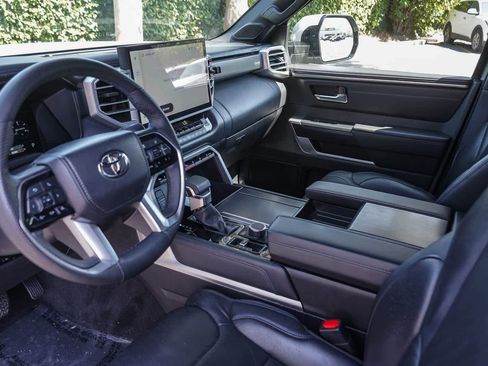 Used 2025 Toyota Tundra Platinum AWD/4WD image 19