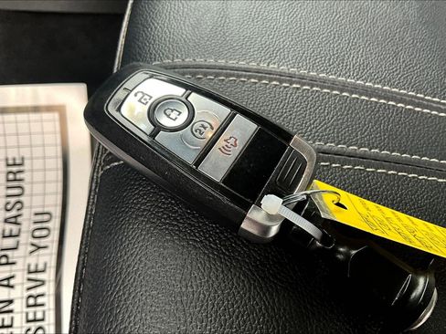 Used 2020 Ford Ranger Lariat w/ Equipment Group 501A Mid image 11