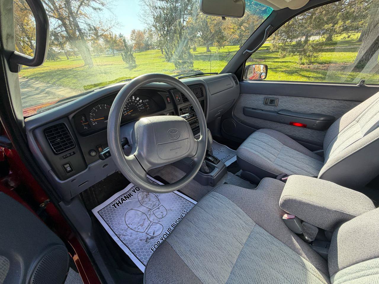 Used 1999 Toyota Tacoma 4x4 Xtracab V6 w/ SR5 Pkg image 12