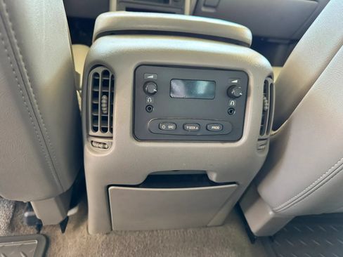 Used 2006 Chevrolet Silverado 2500 LT RWD image 21