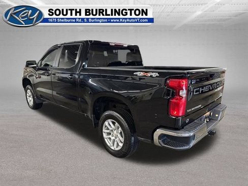 Used 2023 Chevrolet Silverado 1500 LT AWD/4WD image 4