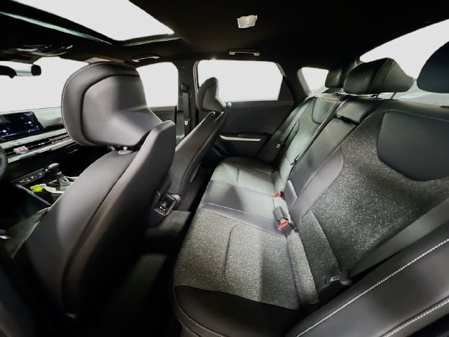New 2025 Kia K4 EX w/ GT-Line Sunroof Package FWD image 25