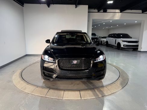 Used 2020 Jaguar F-PACE Prestige image 5
