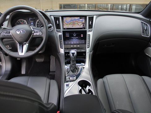 Used 2021 INFINITI Q60 3.0t Luxe w/ Essential Package AWD/4WD image 24