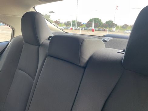 Used 2025 Toyota Corolla LE FWD image 19