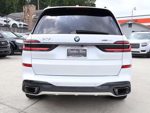 Used 2024 BMW X7 xDrive40i w/ M Sport Package AWD/4WD image 5