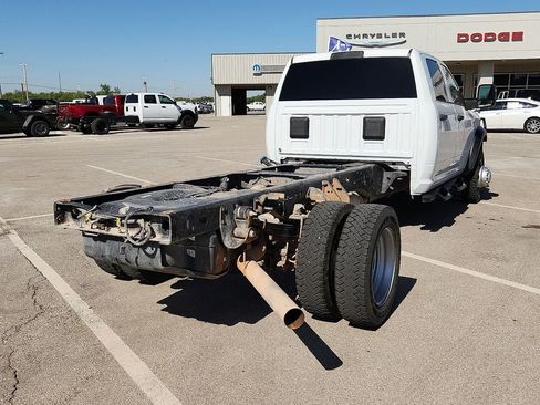 Used 2024 RAM 5500 Tradesman w/ Chrome Appearance Group AWD/4WD image 4