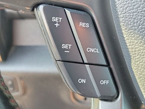 Used 2018 Ford F150 XLT w/ Equipment Group 302A Luxury AWD/4WD image 11